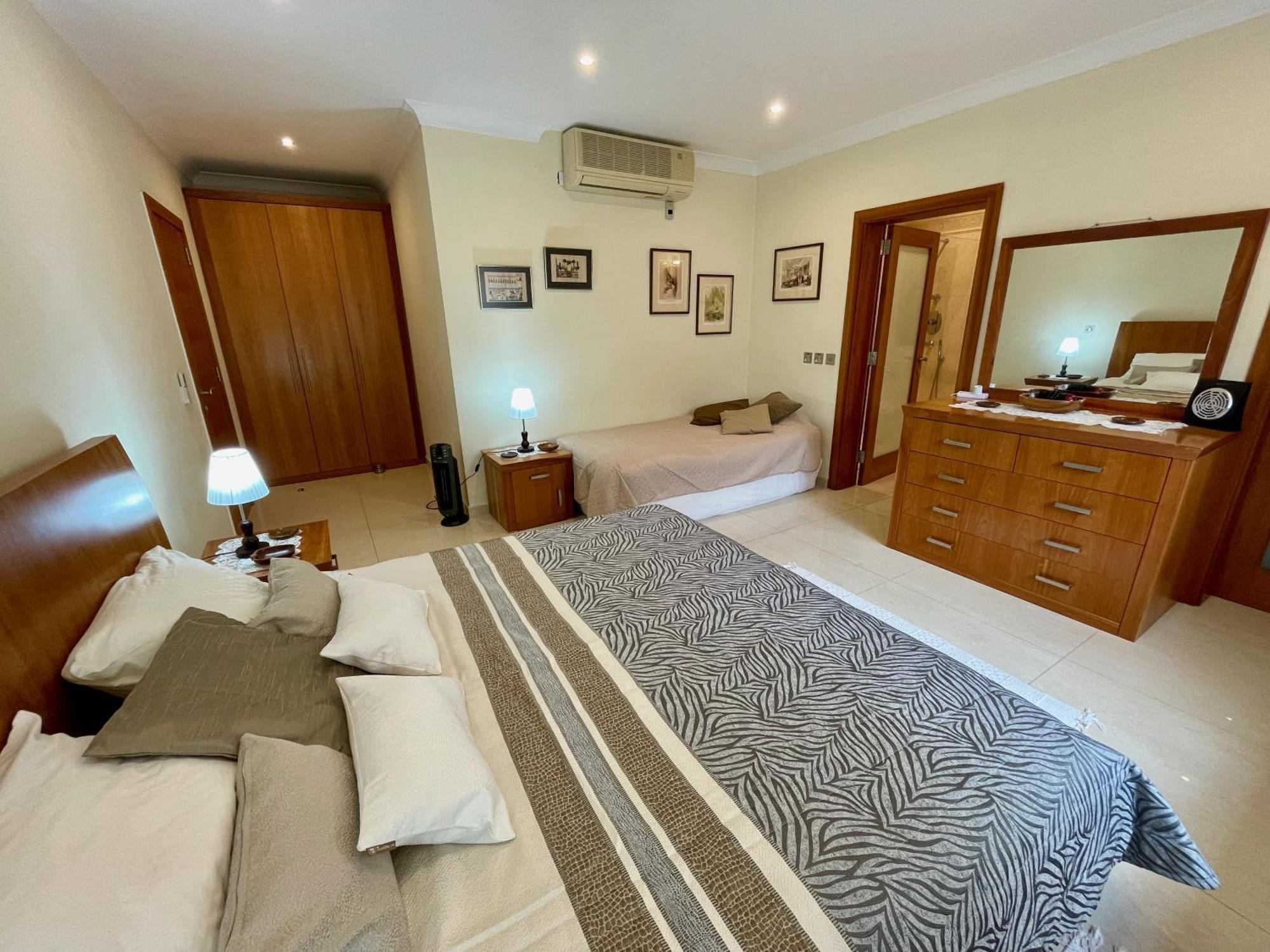 Spacious Luxurious Apartment With Seaview Mellieha Bagian luar foto